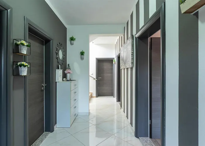 Nyaraló 4 Bedroom In